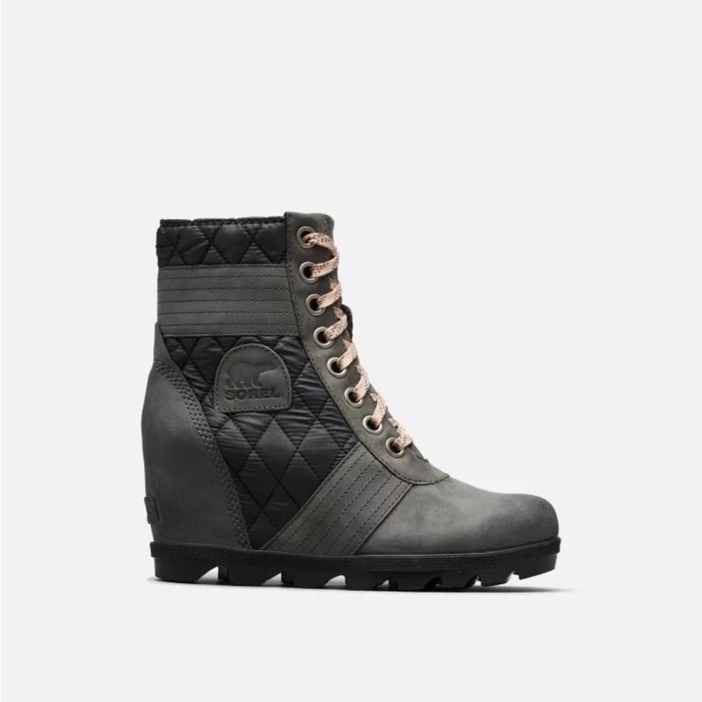 WOMEN'S LEXIE WEDGE BOOT SZ 9